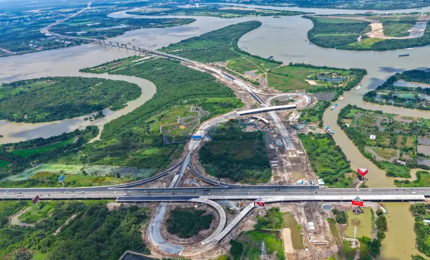 Một đoạn vành đai 3 kết nối với cầu Nhơn Trạch sẽ hoàn thành ngày 18-9.